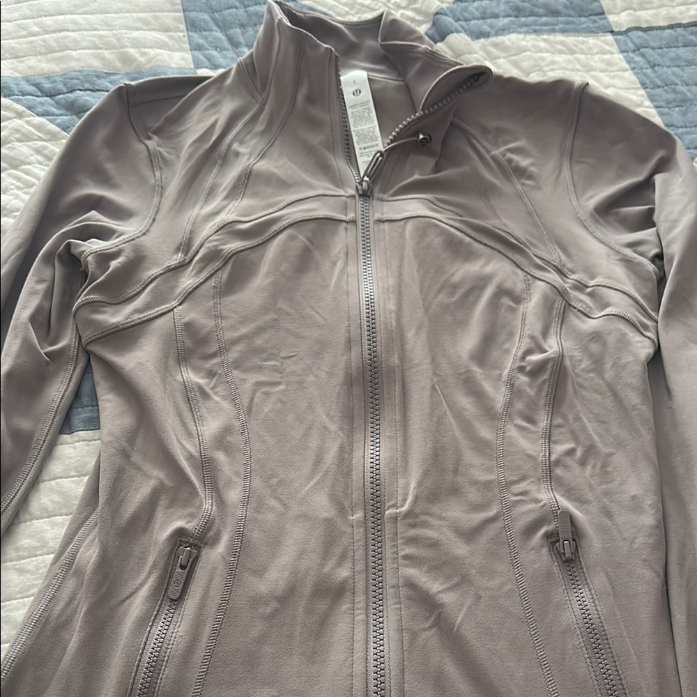 Lululemon Gray Utility Jacket with High Collar and Technical Fabric